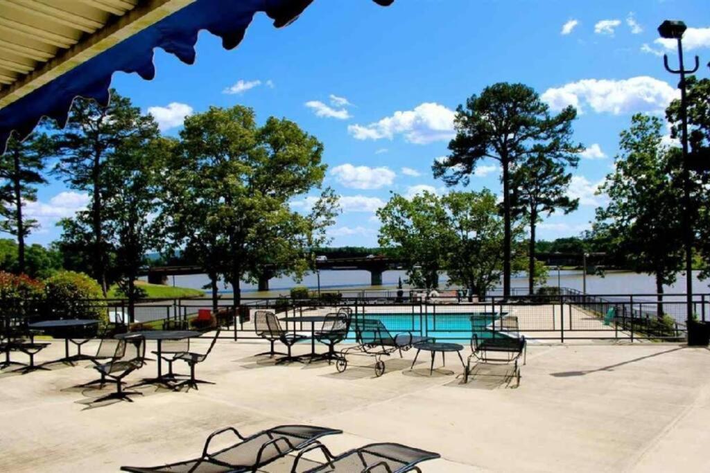 Perfect Couples Retreat - Close To All Amenities Hot Springs Exterior photo